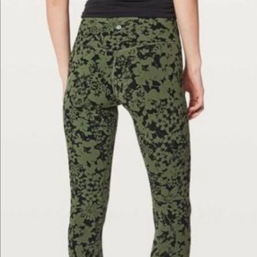 Lululemon Align Leggings sz 6. These are NOT crops